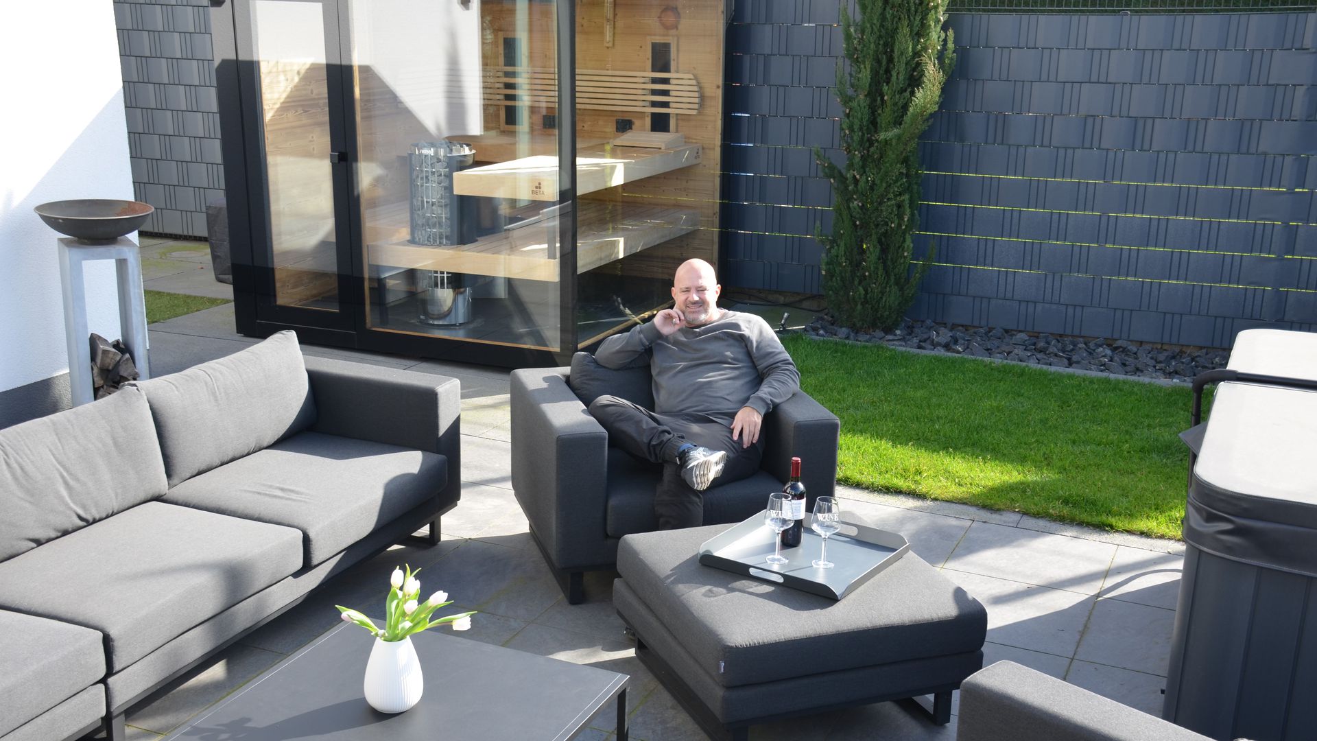 Sortiment um neue Möbelkollektion erweitert Raumschmiede GmbH